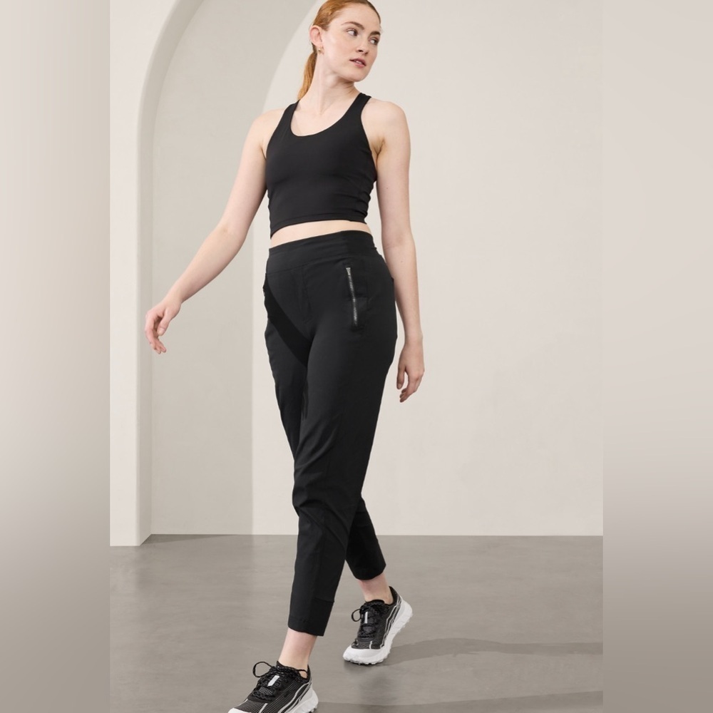 NWT Trekkie North Black Jogger Size 6/T
